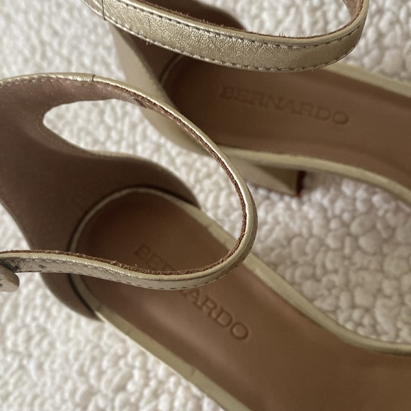 NWOT Bernardo Anthropologie Bethany Gold Braided Strap Block Heels - Picture 9 of 16